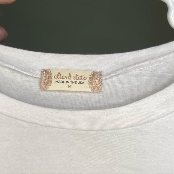 Altar’d State Medium Arizona Desert Vibes Graphic Tee Crop Top - Picture 3 of 3